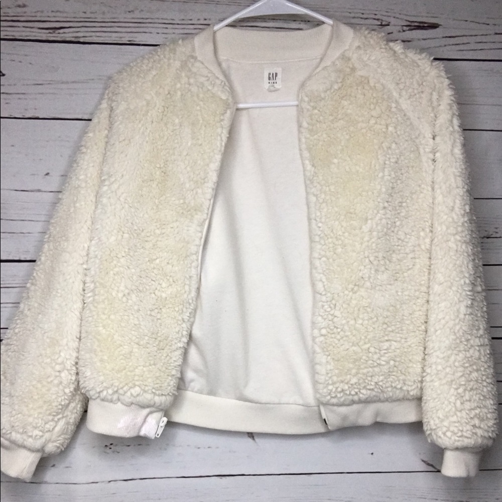 White fluffy jacket in great condition
